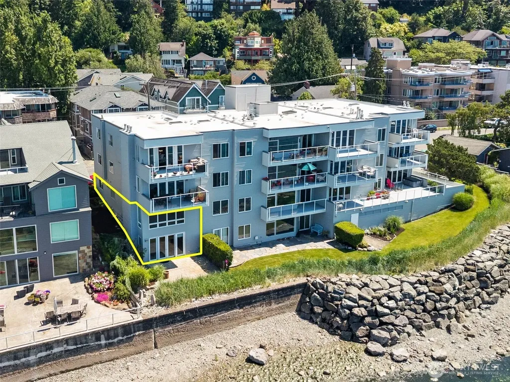 4163 Beach Drive SW Seattle WA 98116