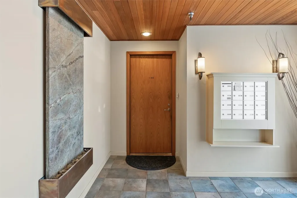 4163 Beach Drive SW Seattle WA 98116