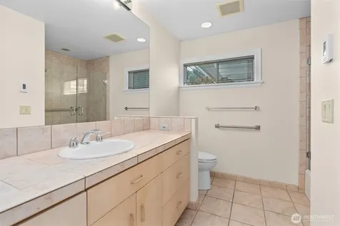 4163 Beach Drive SW Seattle WA 98116