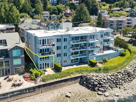 4163 Beach Drive SW Seattle WA 98116