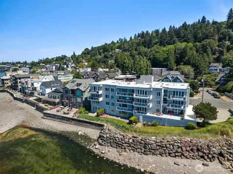 4163 Beach Drive SW Seattle WA 98116