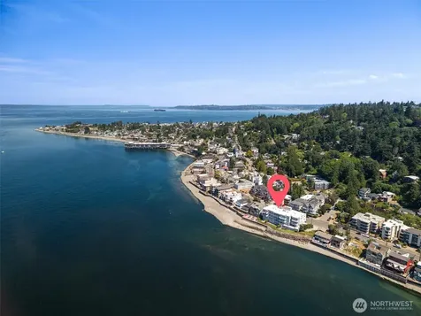 4163 Beach Drive SW Seattle WA 98116