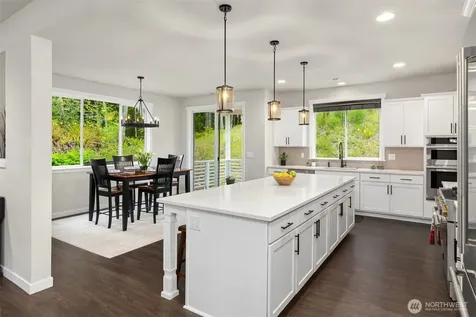 1762 NE Crystallia Court Poulsbo WA 98370