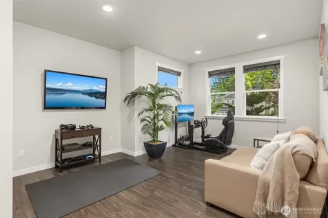 1762 NE Crystallia Court Poulsbo WA 98370