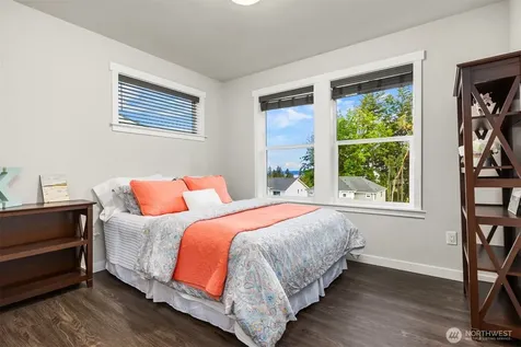 1762 NE Crystallia Court Poulsbo WA 98370