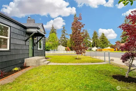 853 117th Street S Tacoma WA 98444