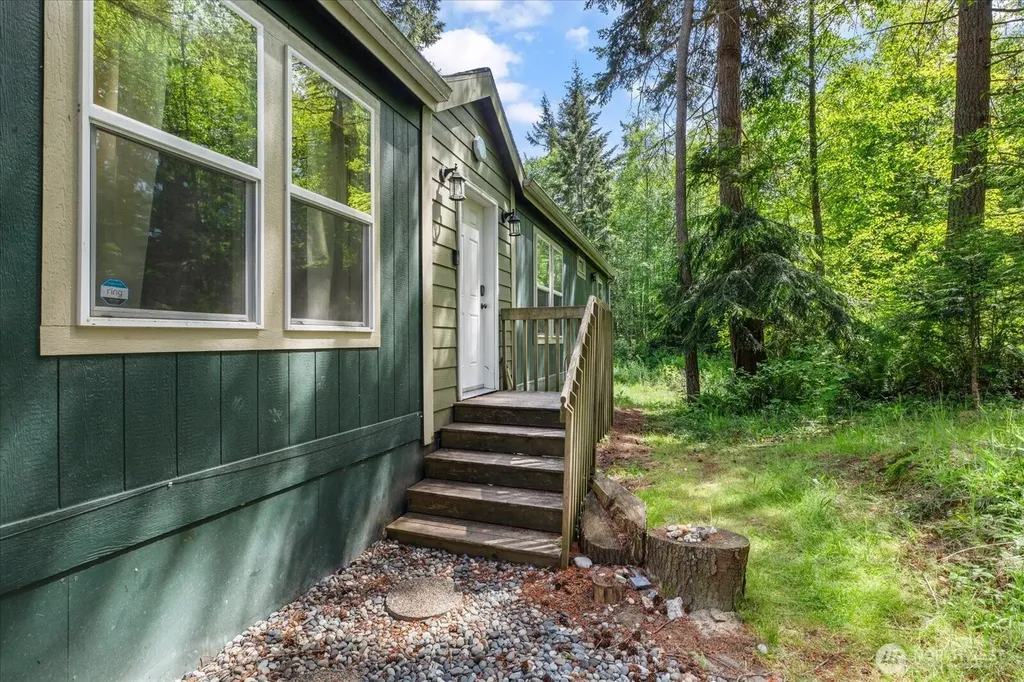 1376 Silver Lake Road Oak Harbor WA 98277