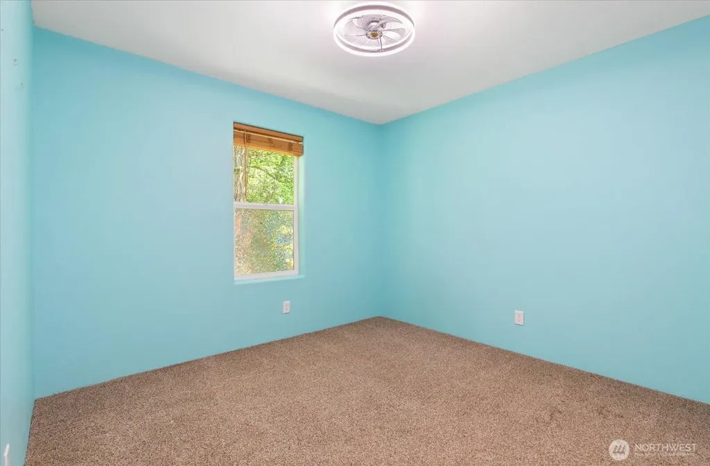 1376 Silver Lake Road Oak Harbor WA 98277