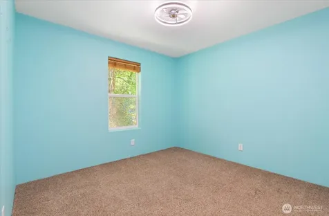 1376 Silver Lake Road Oak Harbor WA 98277