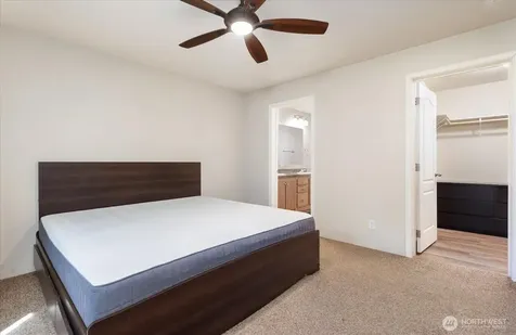 1376 Silver Lake Road Oak Harbor WA 98277