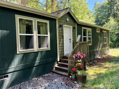 1376 Silver Lake Road Oak Harbor WA 98277