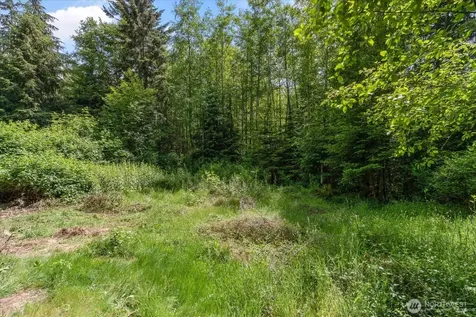 1376 Silver Lake Road Oak Harbor WA 98277