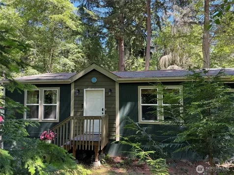 1376 Silver Lake Road Oak Harbor WA 98277