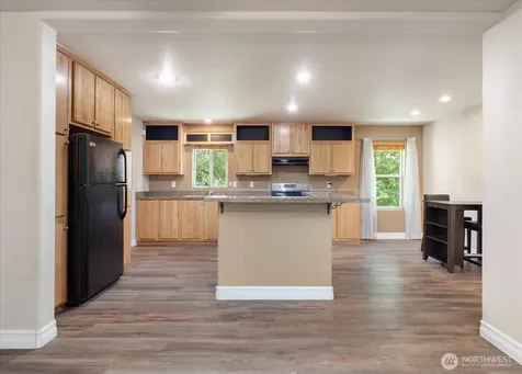 1376 Silver Lake Road Oak Harbor WA 98277