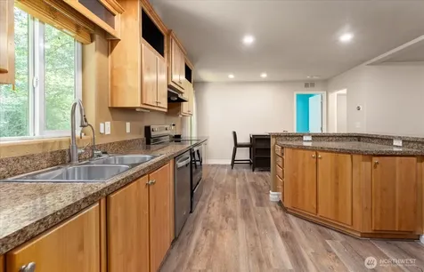 1376 Silver Lake Road Oak Harbor WA 98277