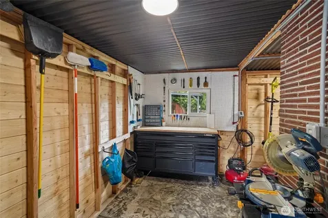 4208 SW Roxbury Street Seattle WA 98136
