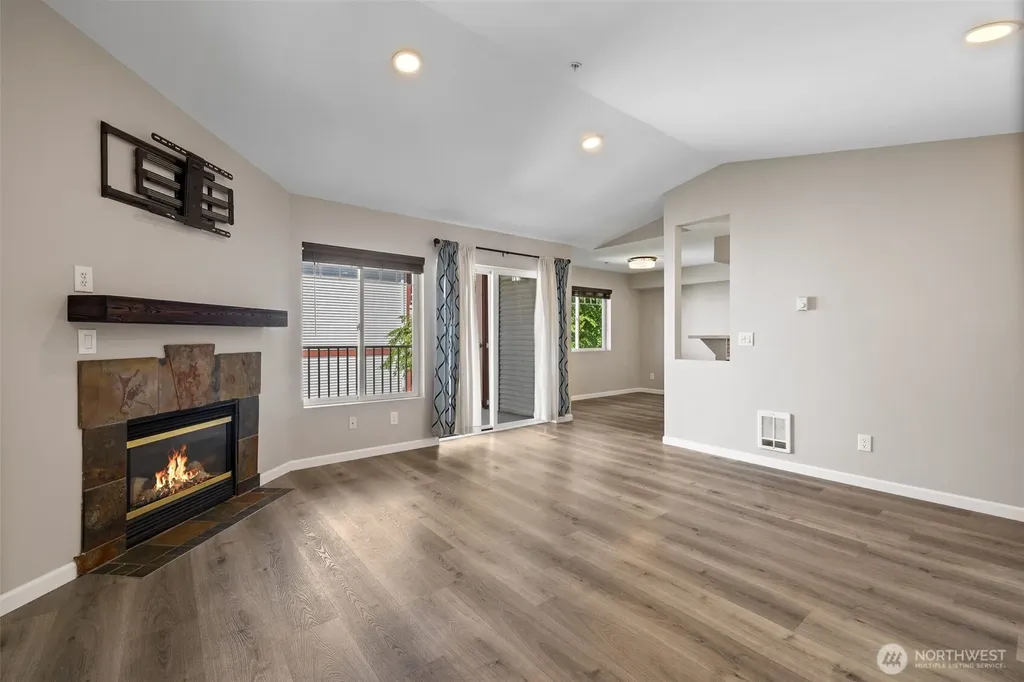 14819 29th Avenue W Lynnwood WA 98087
