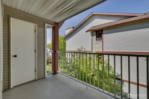 14819 29th Avenue W Lynnwood WA 98087