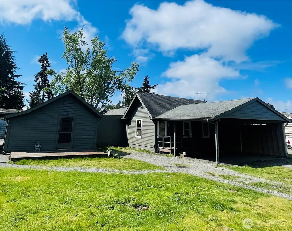 11222 10th Avenue S Tacoma WA 98444
