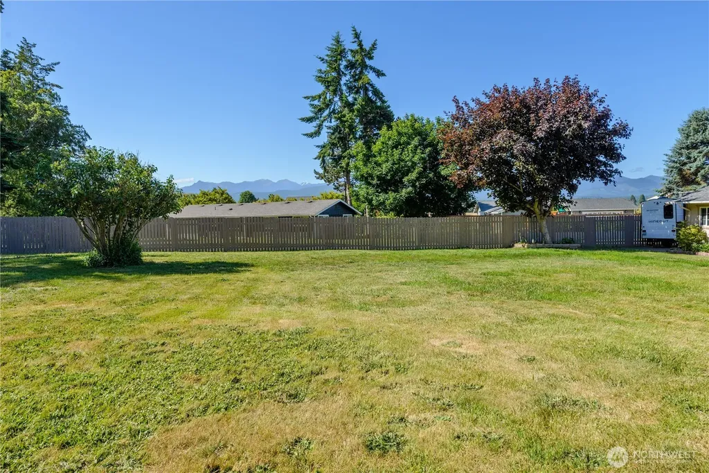 70 Ridge Place Sequim WA 98362