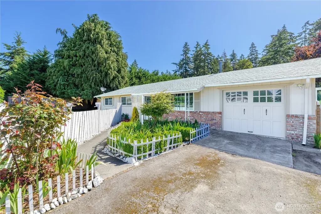 70 Ridge Place Sequim WA 98362