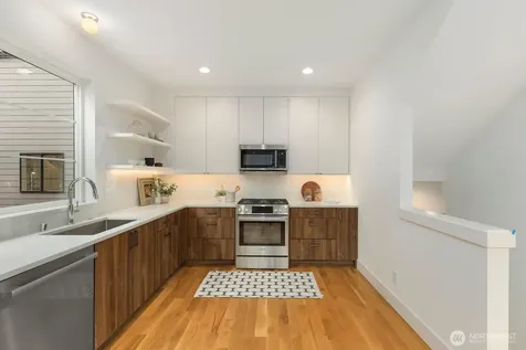 3932 S Angeline Street Seattle WA 98118