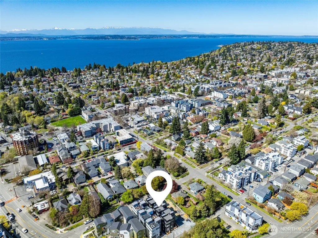 6318 41st Avenue SW Seattle WA 98136