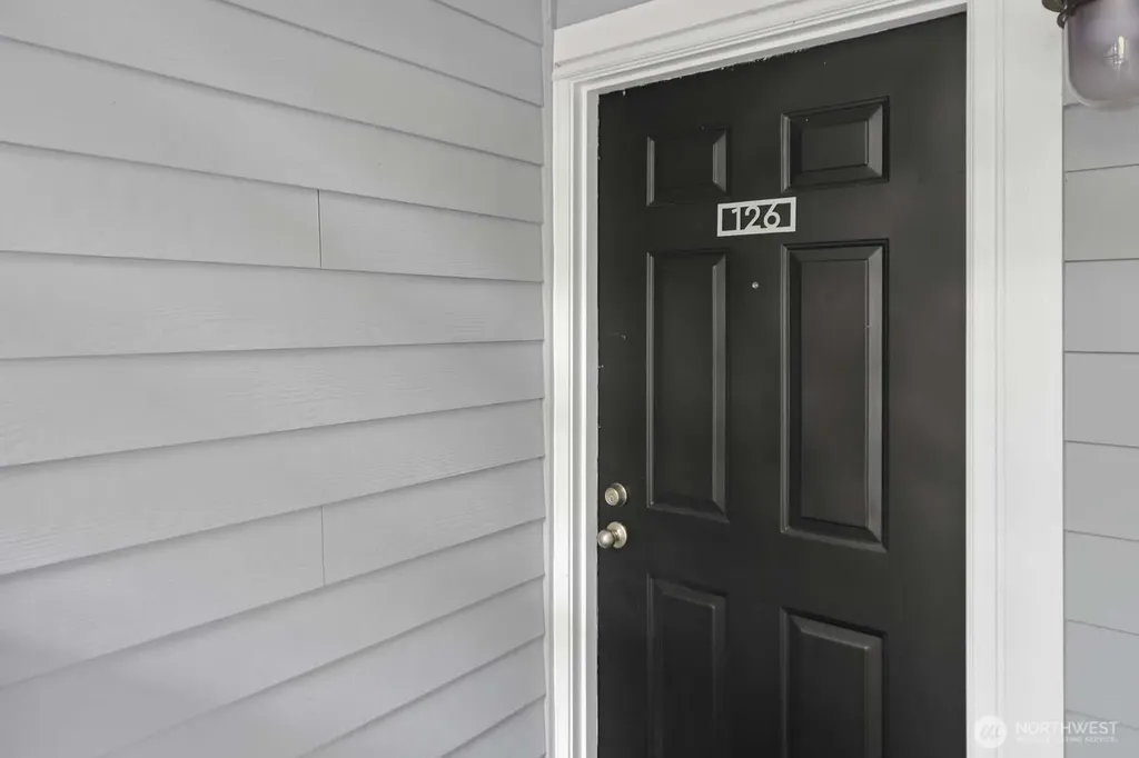 12636 100th Lane NE Kirkland WA 98034