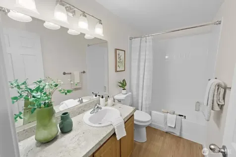 12636 100th Lane NE Kirkland WA 98034