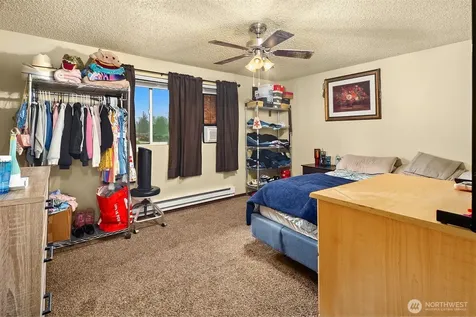 9226 Sharon Drive Everett WA 98204