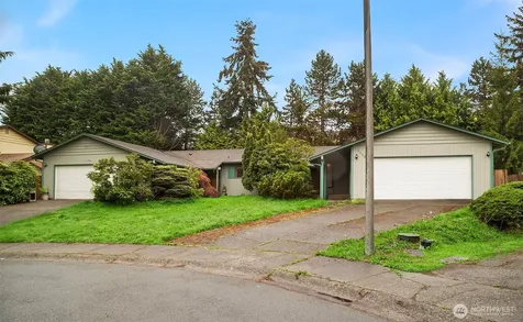 1110 122nd Place SW Everett WA 98204