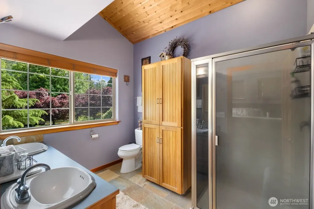 42813 Rivers Edge Court Concrete WA 98237