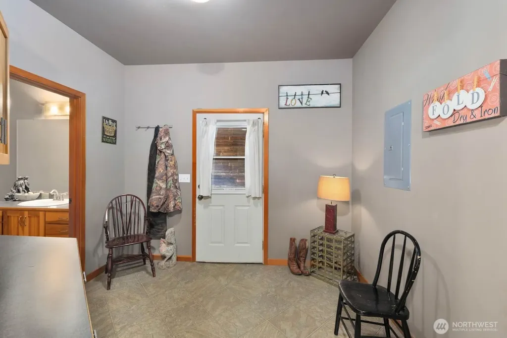 42813 Rivers Edge Court Concrete WA 98237