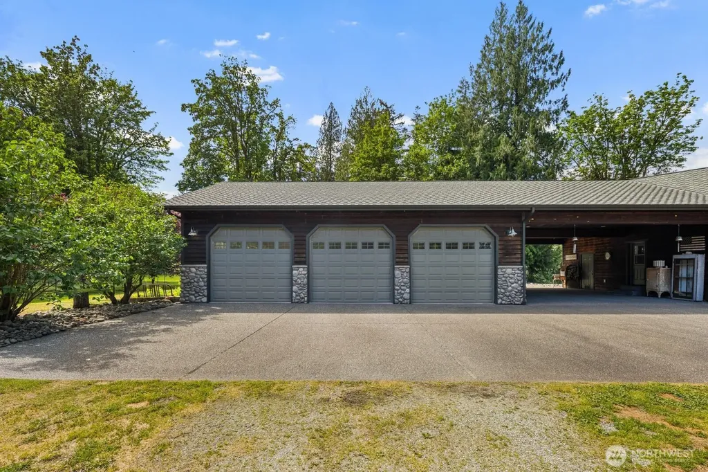 42813 Rivers Edge Court Concrete WA 98237