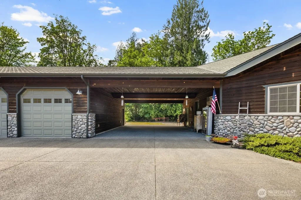 42813 Rivers Edge Court Concrete WA 98237