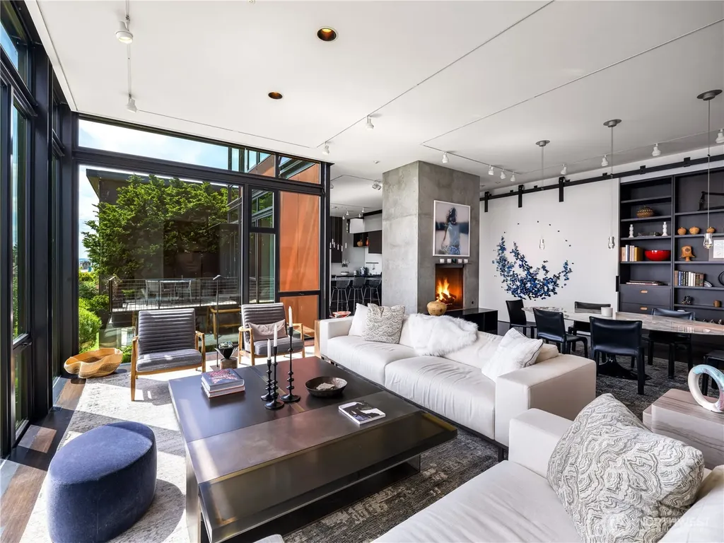 3310 E Laurelhurst Drive NE Seattle WA 98105
