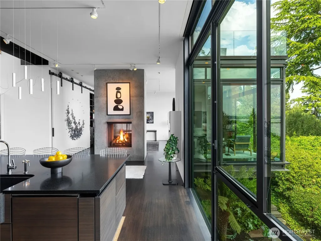 3310 E Laurelhurst Drive NE Seattle WA 98105