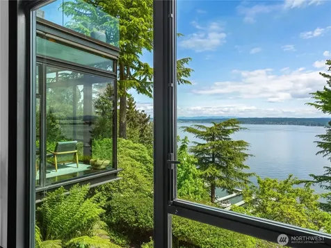 3310 E Laurelhurst Drive NE Seattle WA 98105