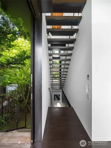 3310 E Laurelhurst Drive NE Seattle WA 98105