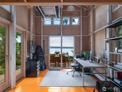 3310 E Laurelhurst Drive NE Seattle WA 98105