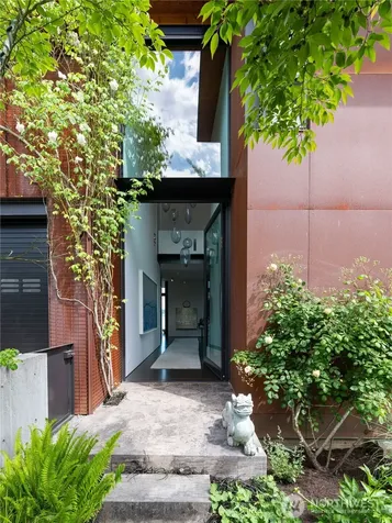 3310 E Laurelhurst Drive NE Seattle WA 98105