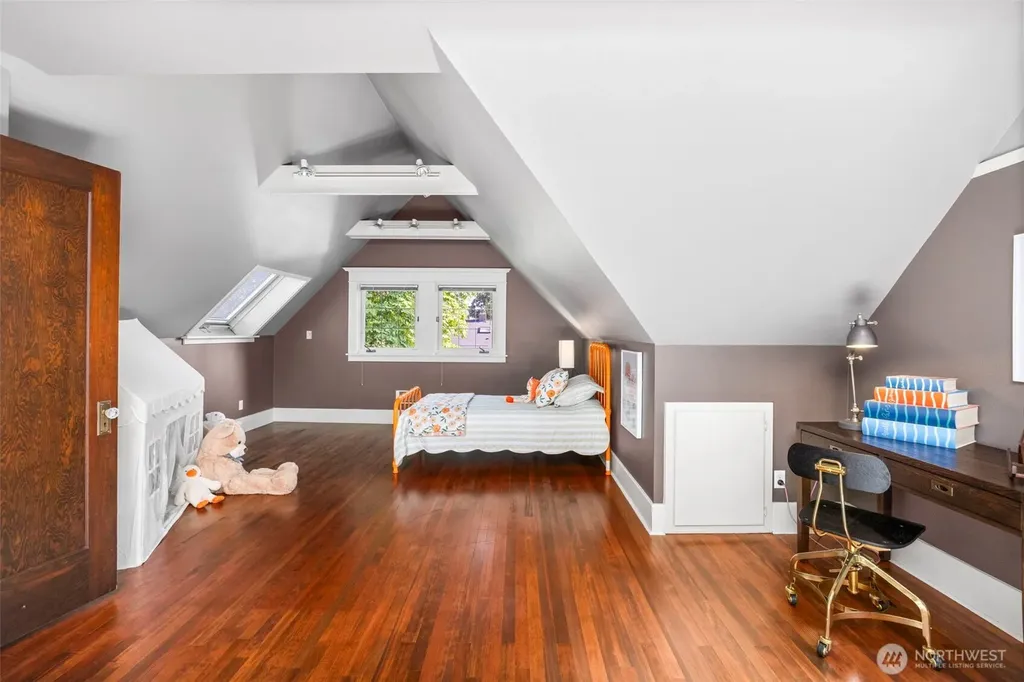 2218 E Prospect Street Seattle WA 98112