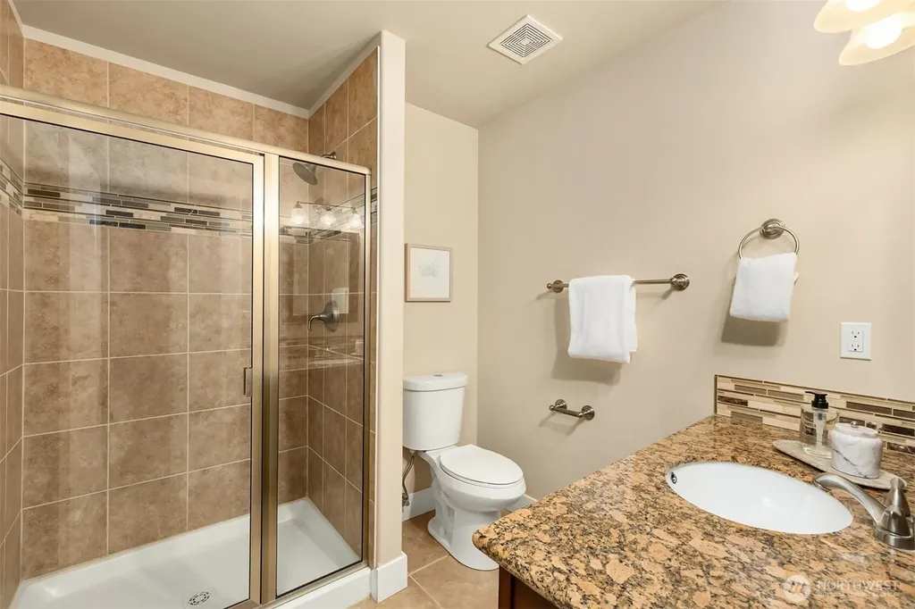 23178 Aslan Place NE Kingston WA 98346