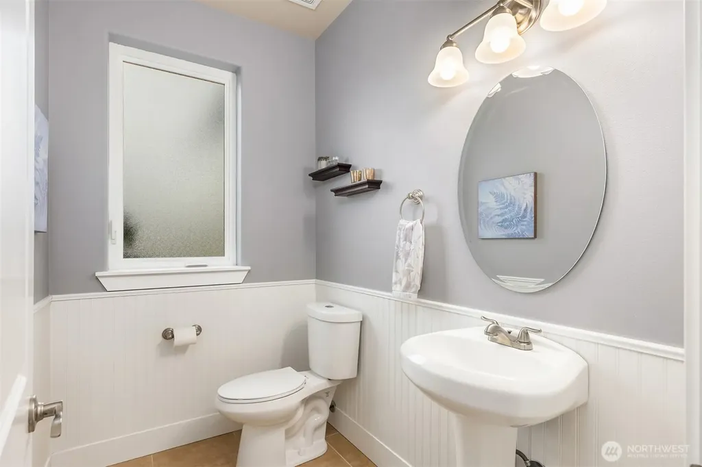 23178 Aslan Place NE Kingston WA 98346