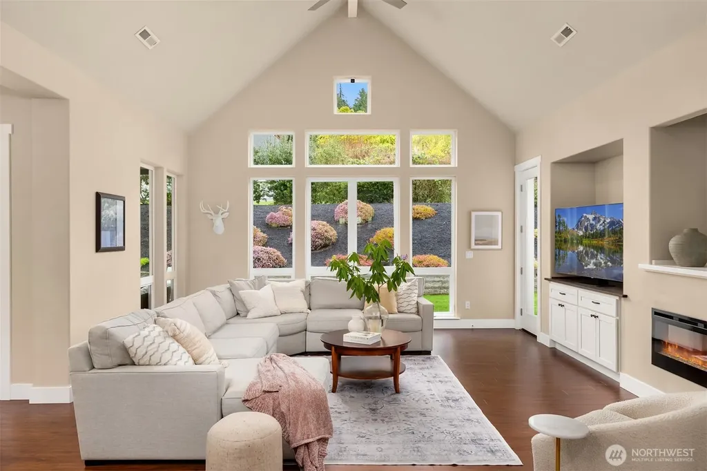 23178 Aslan Place NE Kingston WA 98346