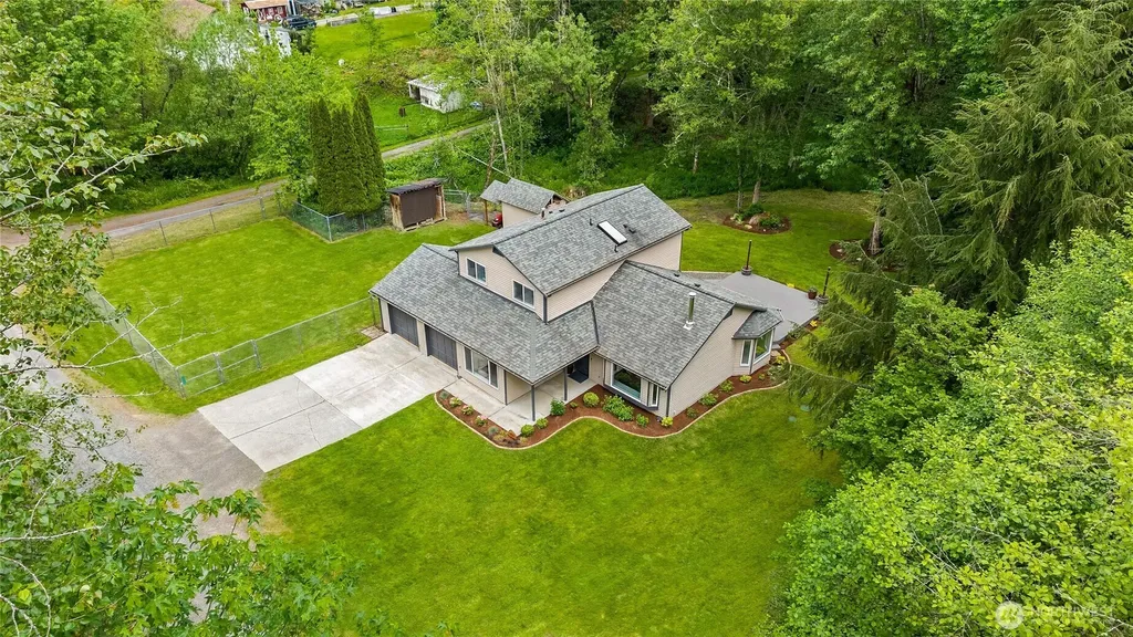 11404 356th Avenue NE Carnation WA 98014