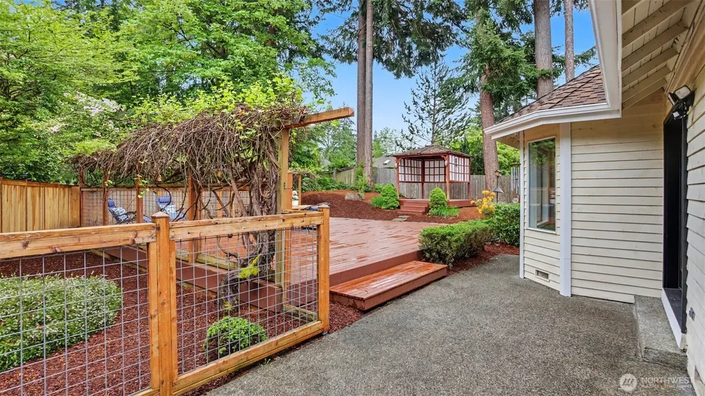 18314 142nd Avenue SE Renton WA 98058