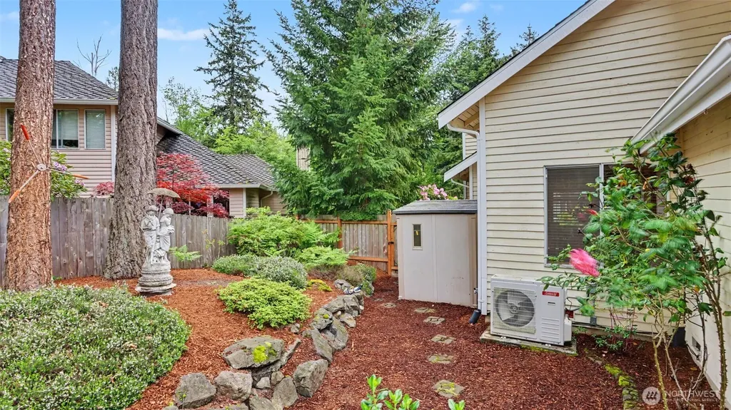 18314 142nd Avenue SE Renton WA 98058
