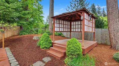 18314 142nd Avenue SE Renton WA 98058