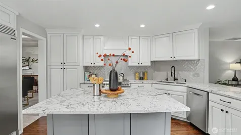 18314 142nd Avenue SE Renton WA 98058